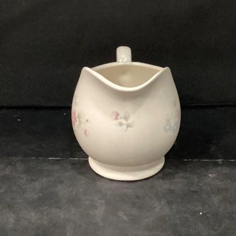 Pfaltzgraff Tea Rose‎ Creamer, Stoneware Floral Pitcher, Tableware, Cottagecore